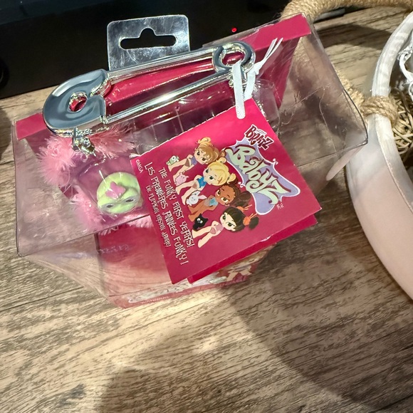 Baby BRATZ Babyz Mini Doll
Visit >
YASMIN - Picture 4 of 5